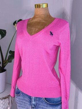 Abercrombie & Fitch Pink Y2K Style Preppy Vneck Sweater Size Small